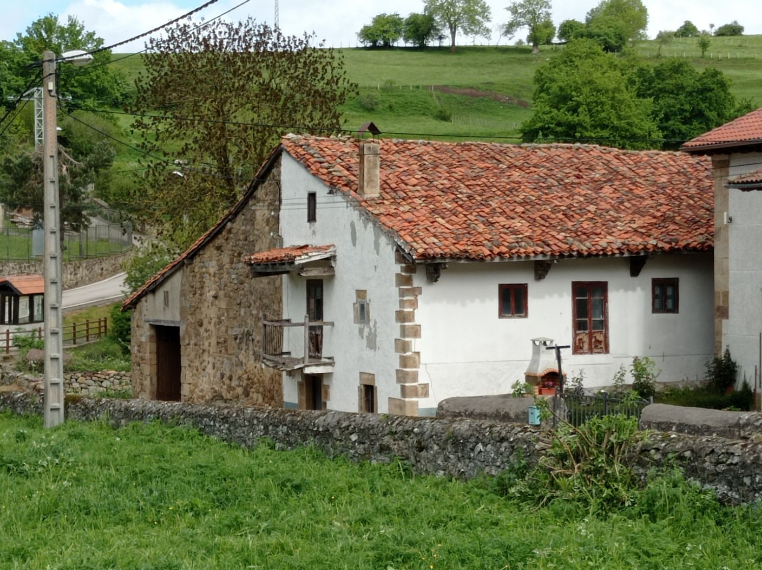 Exterior view of Single-family semi-detached for sale in San Miguel de Aguayo  with Balcony