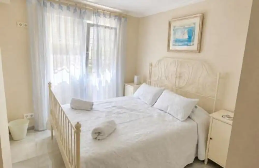 Bedroom of Houses for rent in Nueva Andalucía