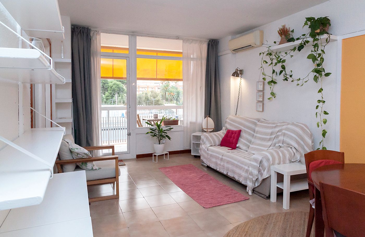 Living room of Flat to rent in  Barcelona Capital  with Air Conditioner, Heating and Terrace