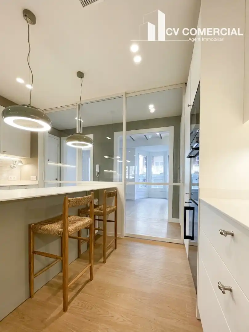 Kitchen of Flat for sale in Barcelona  with Air Conditioner, Heating and Parquet flooring