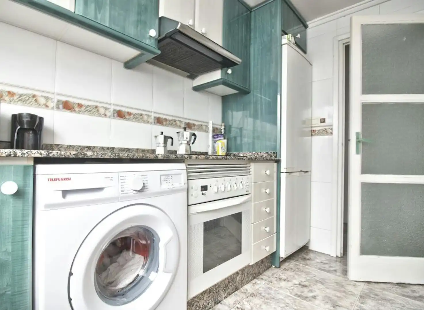 Cocina de Piso para compartir en Valencia con Aire acondicionado, Calefacción y Lavadora