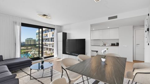 Foto 2 von Wohnungen zur Miete in Paus - Poligono San Blas, Alicante / Alacant