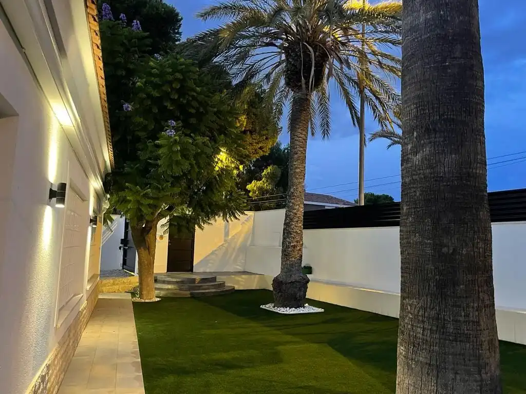 Terrassa de Casa o xalet en venda en Sant Joan d'Alacant amb Aire condicionat, Terrassa i Piscina