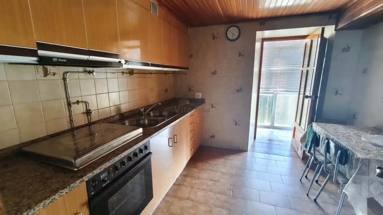 Cuina de Finca rústica en venda en Nogueira de Ramuín amb Jardí privat i Traster