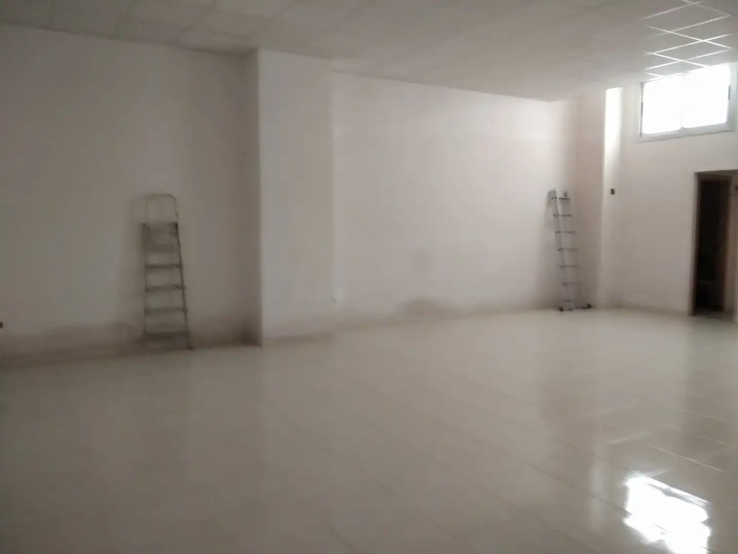 Local commercial à vendre à Calle Emperador August, imagen 3