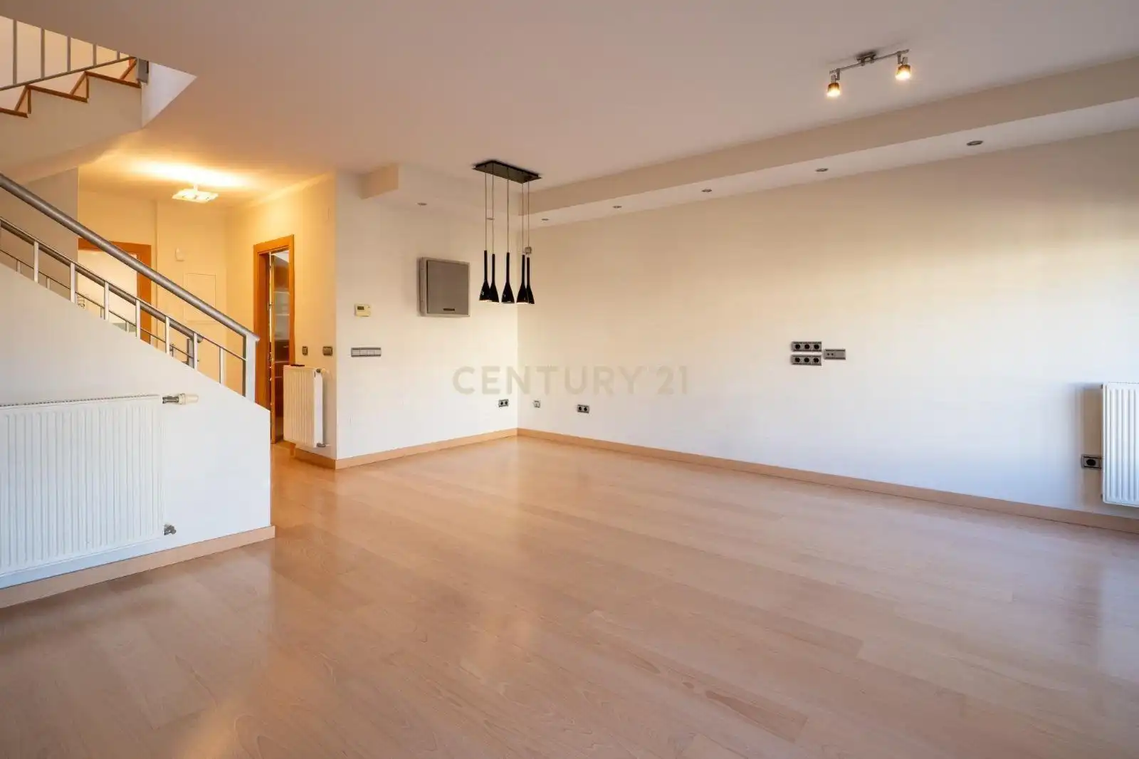 Living room of Houses for sale in Fuengirola  with Air Conditioner, Private garden and Storage room