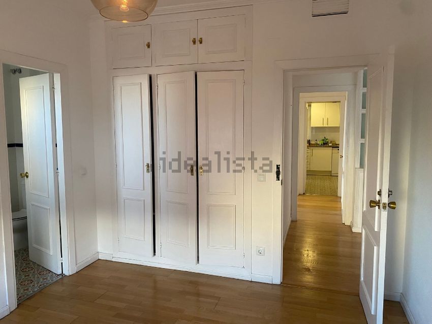 Bedroom of Flat to rent in  Sevilla Capital  with Air Conditioner, Terrace and Balcony
