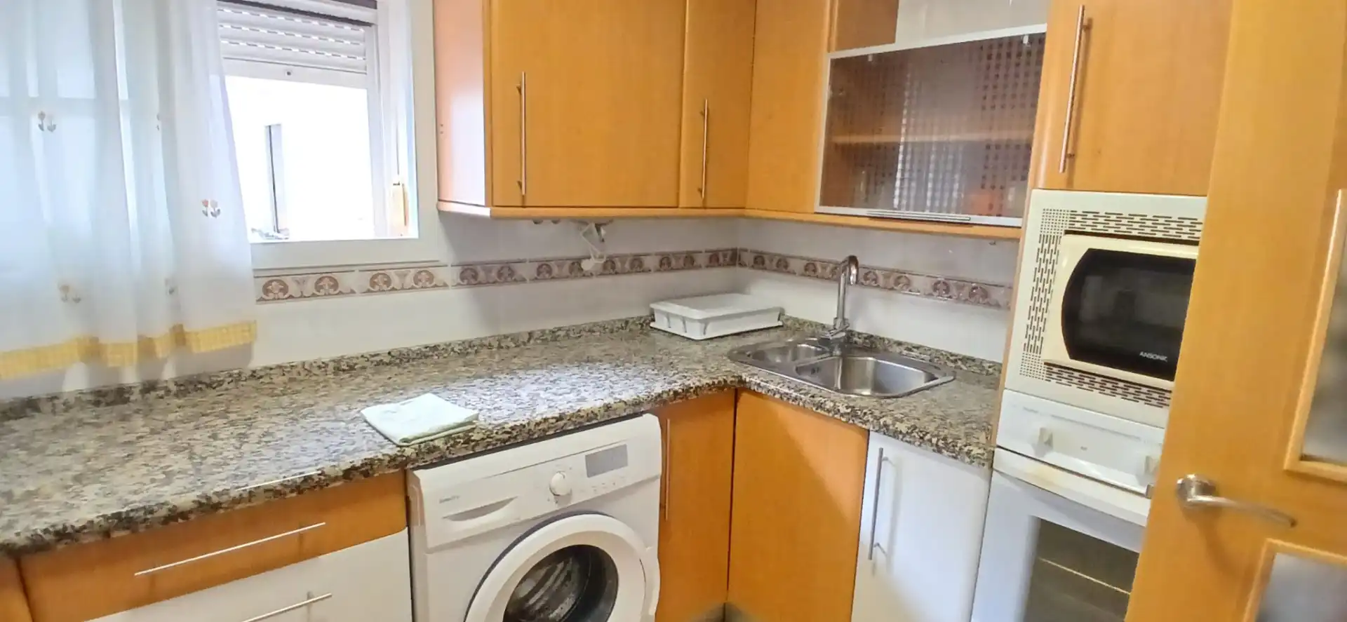 Cocina de Piso de alquiler en Sevilla con Aire acondicionado, Amueblado y Lavadora