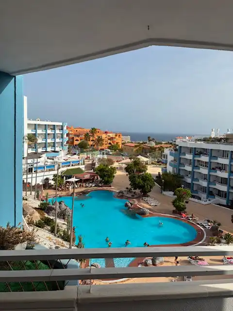 Vista exterior de Estudio en venta en San Miguel de Abona con Aire acondicionado, Parquet y Terraza