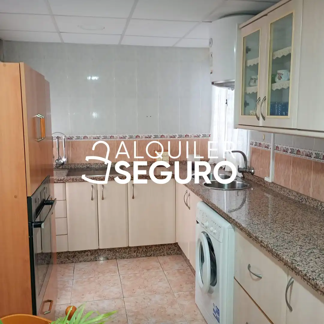 Kitchen of Flat for rent in Málaga Capital  with Air Conditioner and Furnished