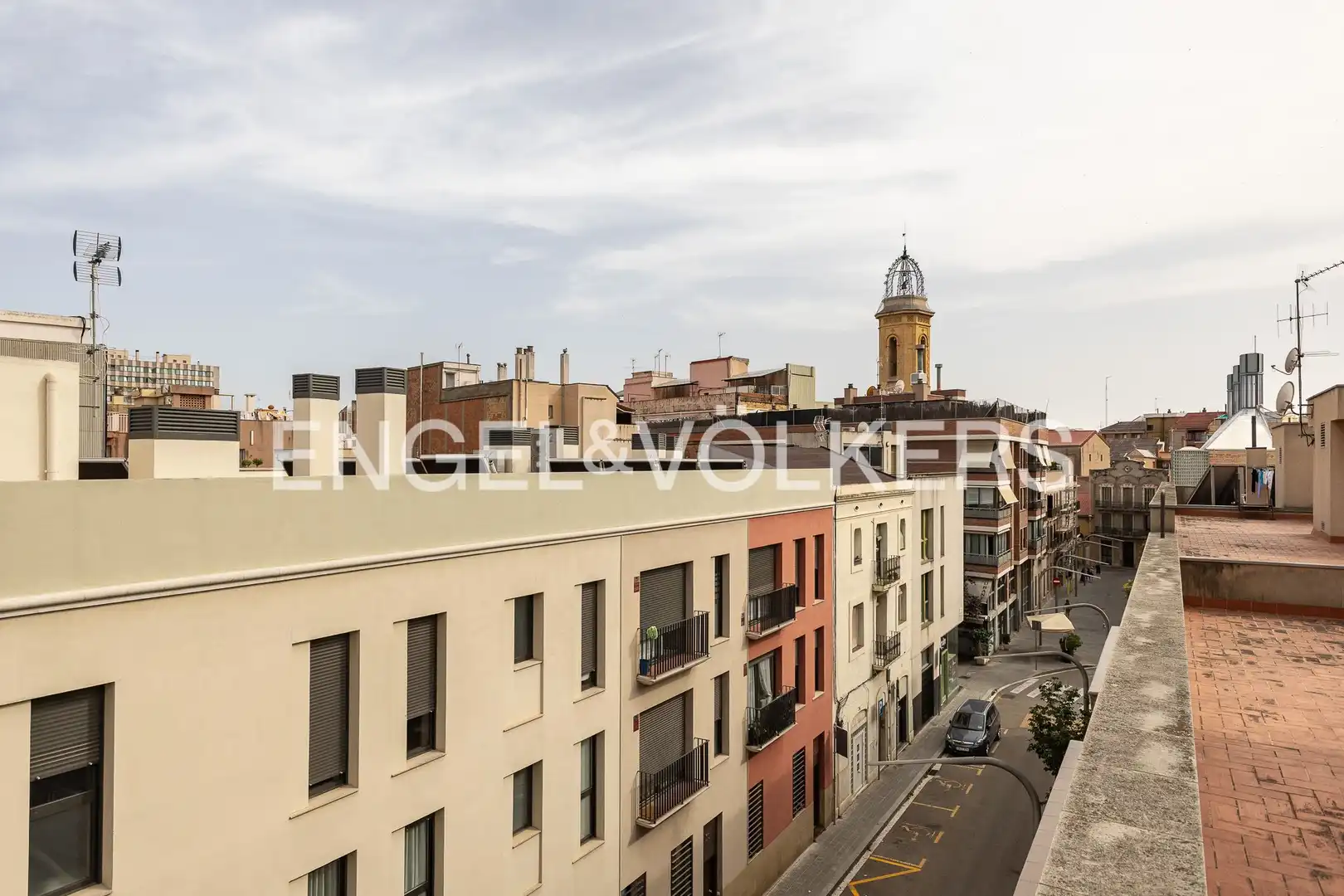 Vista exterior de Casa adosada en venta en Barcelona con Aire acondicionado, Calefacción y Jardín privado