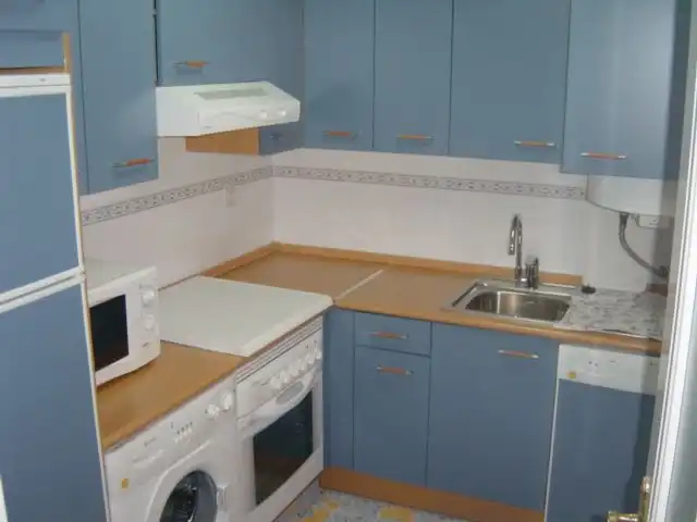 Cocina de Apartamento de alquiler en Marbella con Terraza, Trastero y Piscina comunitaria