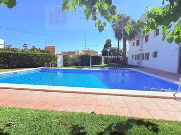 Flat with pool for sale in Les Salines