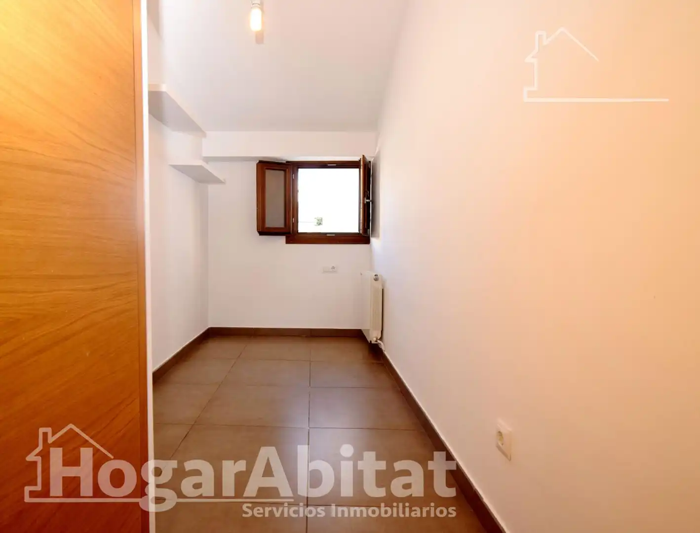 Habitación de Piso en venta en Valencia con Aire acondicionado y Calefacción