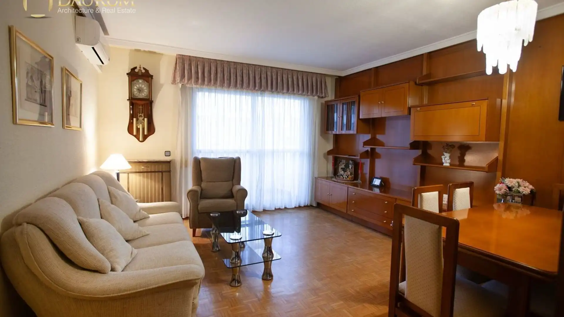 Living room of Flat for sale in  Madrid Capital  with Air Conditioner, Heating and Terrace