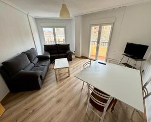 Living room of Flat to rent in Salamanca Capital  with Heating, Furnished and Balcony