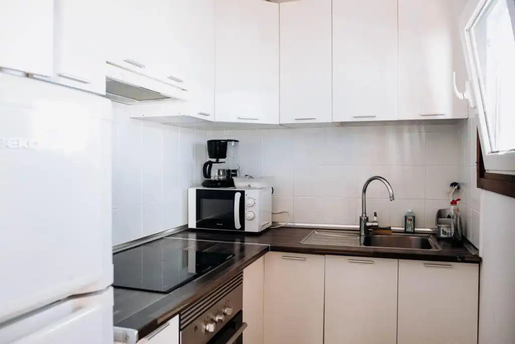 Kitchen of Ground floor for rent in San Bartolomé de Tirajana  with Air Conditioner, Terrace and Furnished