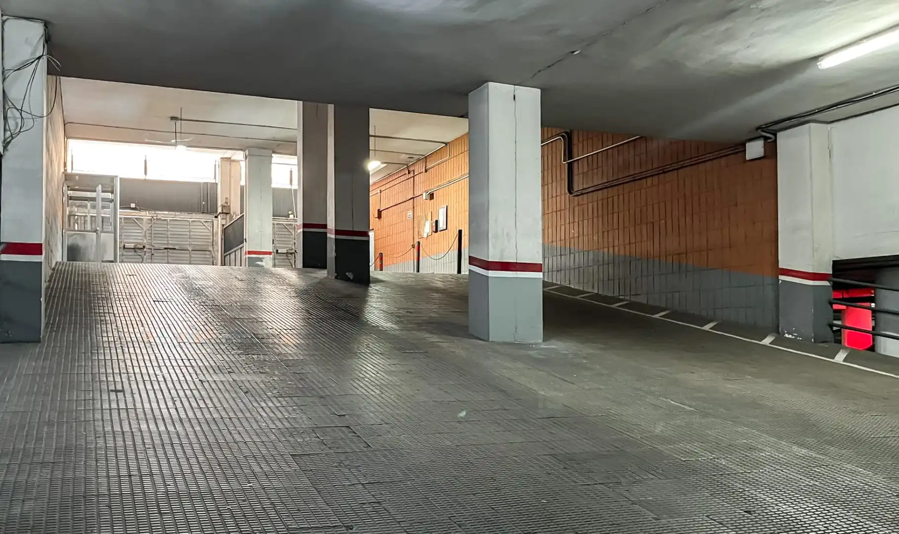 Parking of Garage for rent in Barcelona