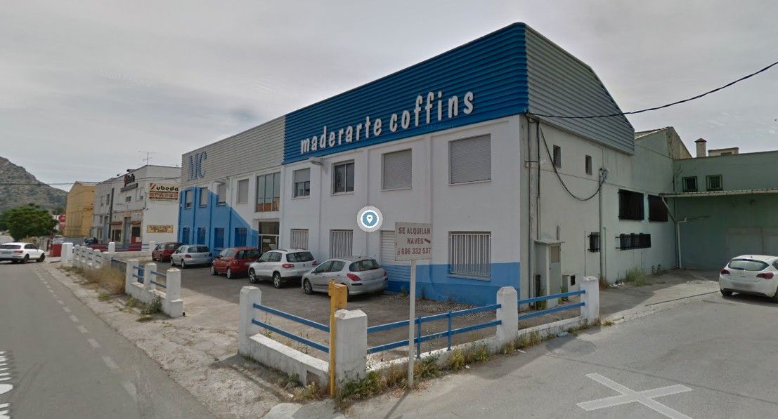 Vista exterior de Nau industrial en venda en Xàtiva