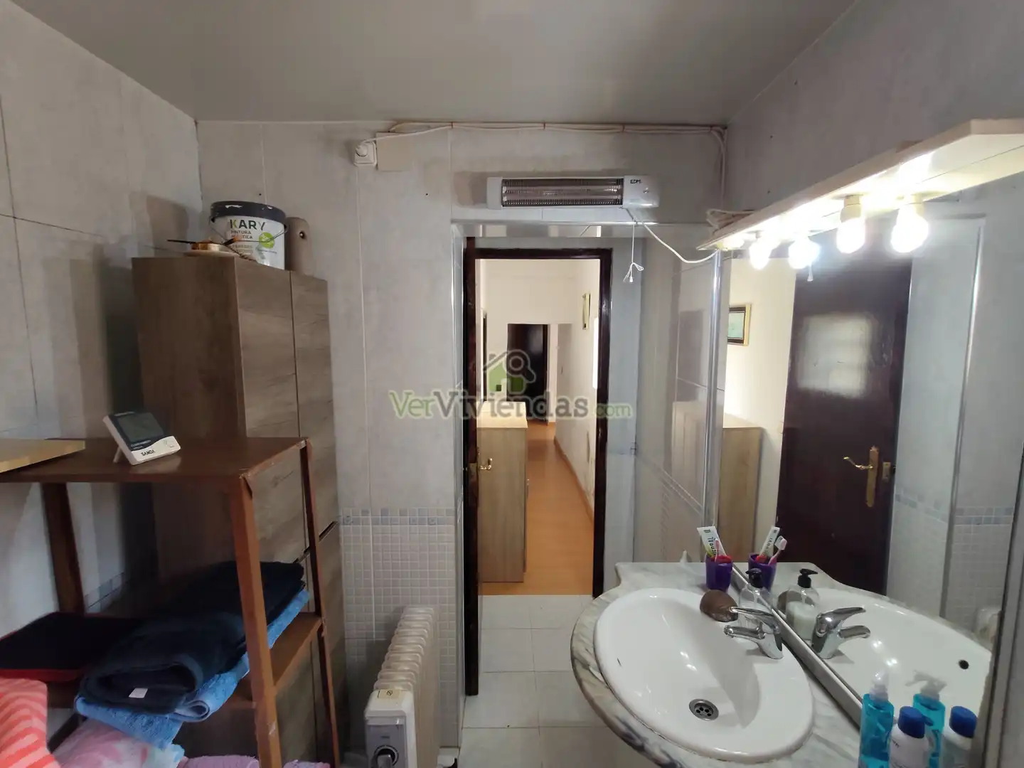 Bany de Casa o xalet en venda en Vallirana amb Calefacció, Jardí privat i Terrassa