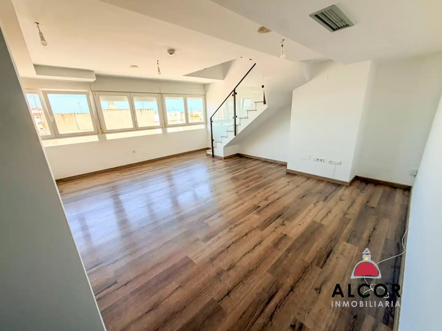 Sala d'estar de Dúplex en venda en Benicarló amb Aire condicionat, Terrassa i Balcó