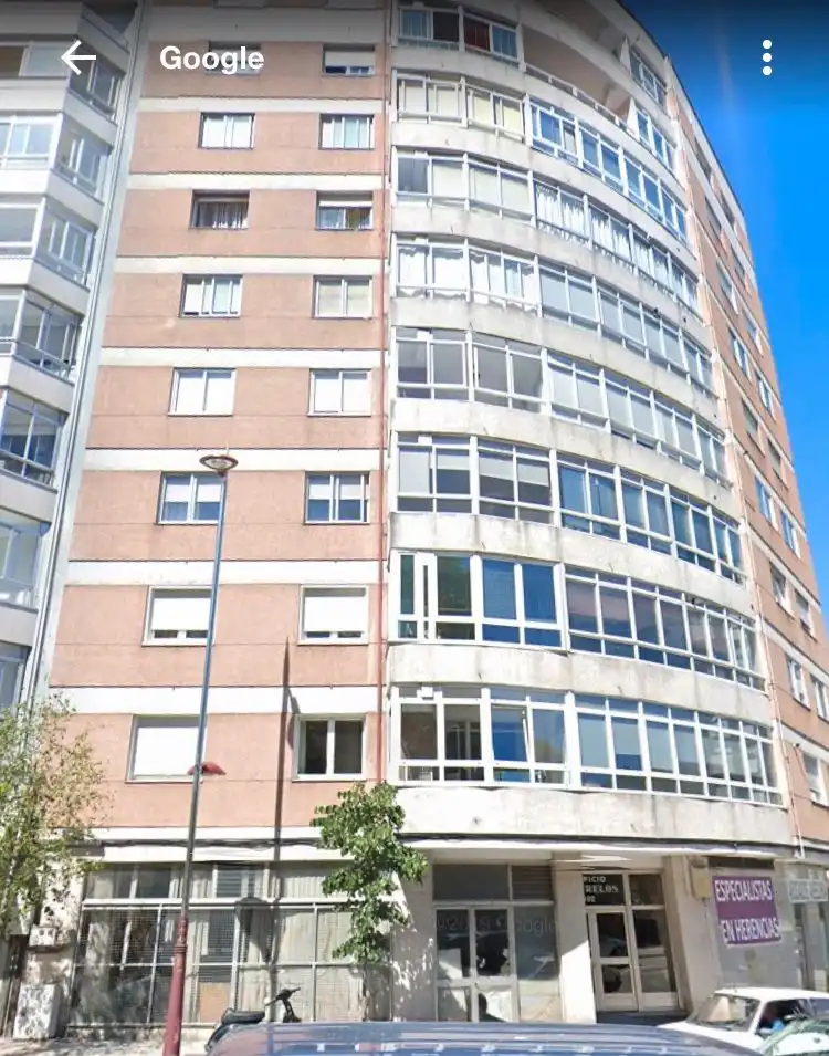 Vista exterior de Local en venta en Vigo 