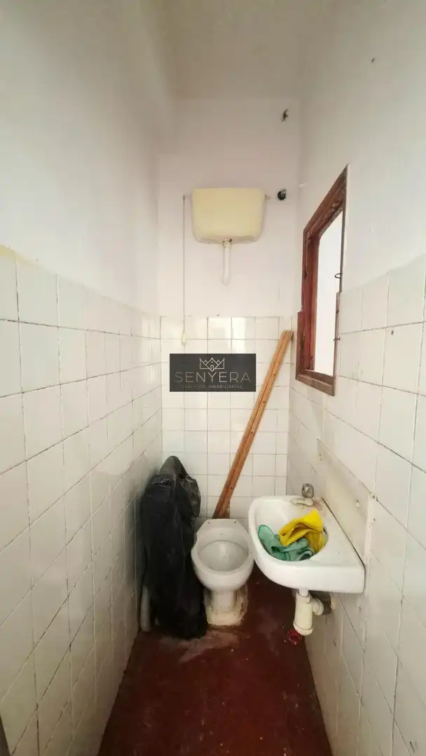 Baño de Local de alquiler en Plaza Xúquer