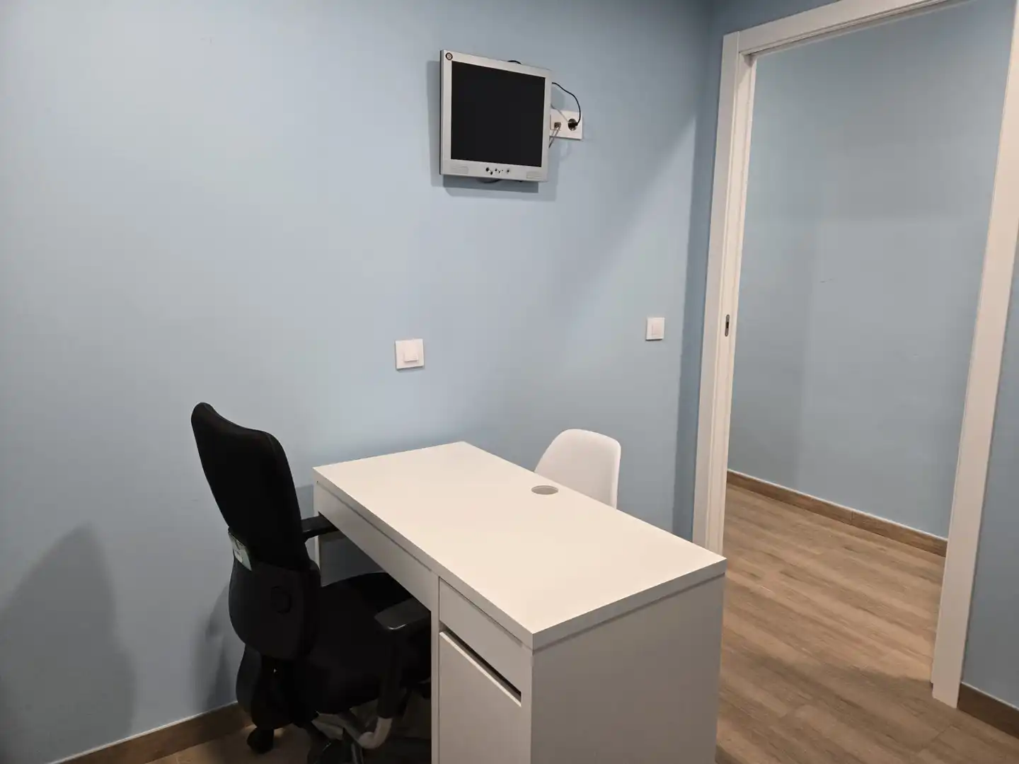 Office for rent in L'Hospitalet de Llobregat  with Air Conditioner, Heating and Furnished