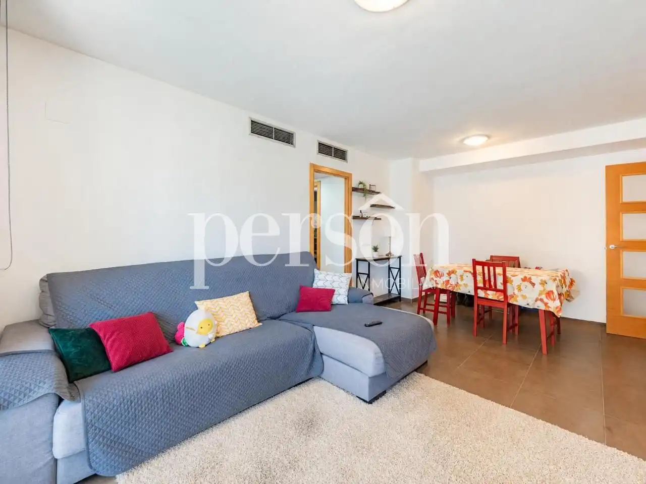 Living room of Flat for rent in Valencia  with Air Conditioner, Balcony and Community pool