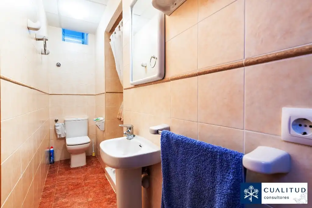 Bathroom of Houses for sale in Benassal  with Furnished, Oven and Washing machine