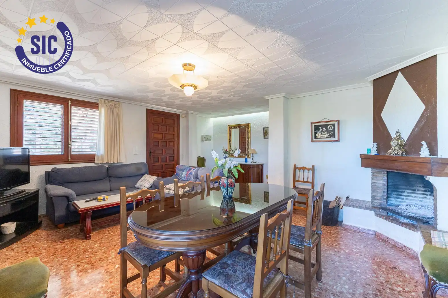 Comedor de Casa o chalet en venta en Chiva con Jardín privado
