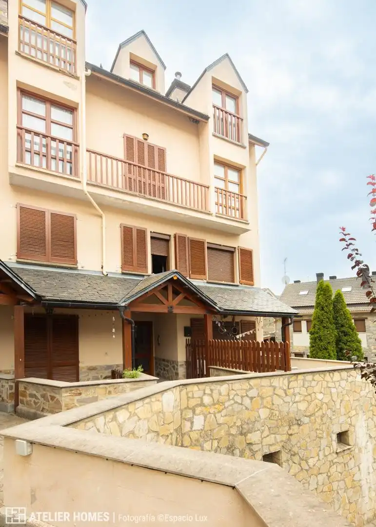 Vista exterior de Dúplex en venta en Castiello de Jaca, Huesca