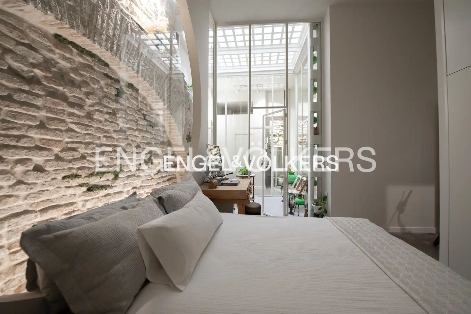 Balcony of Apartments for sale in Sevilla  with Heating