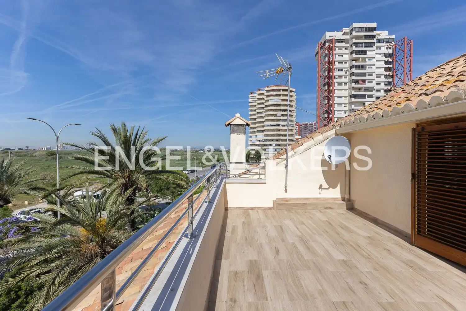 Terraza de Casa o chalet de alquiler en La Pobla de Farnals con Aire acondicionado, Calefacción y Jardín privado