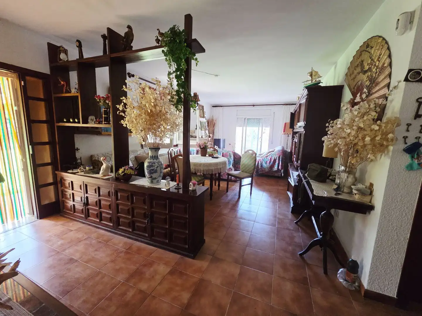 Sala d'estar de Casa o xalet en venda en Cunit amb Calefacció, Jardí privat i Terrassa