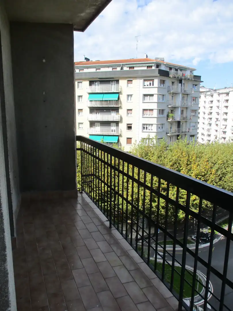 Balcony of Flat for rent in Donostia - San Sebastián   with Heating and Furnished