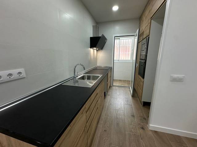 Piso en Alquiler en Calle del Río San Lorenzo en Portazgo