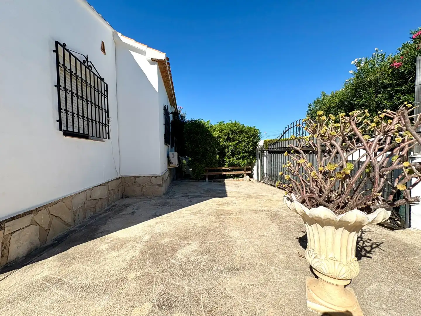 Exterior view of Houses for sale in Dénia  with Swimming Pool