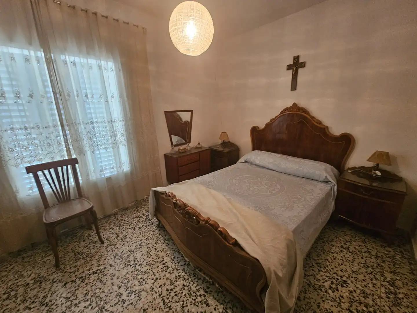 Dormitori de Casa adosada en venda en Albares amb Moblat