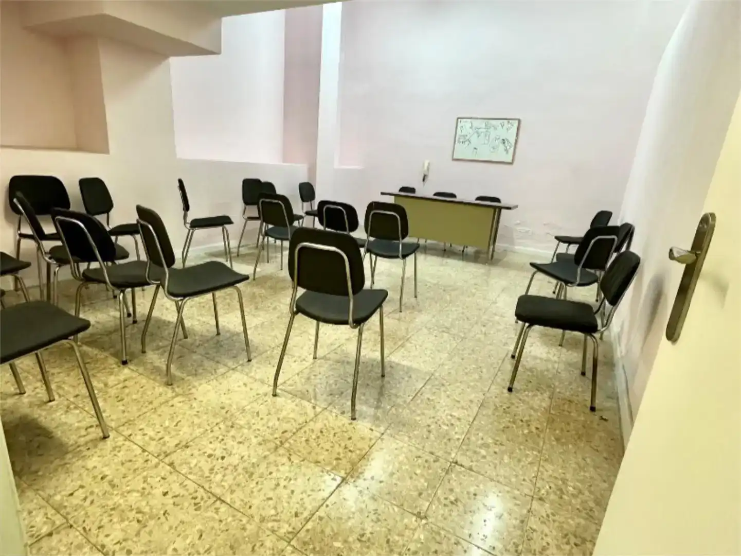 Commercial properties for rent in Avenida de Moratalaz, 175, Marroquina