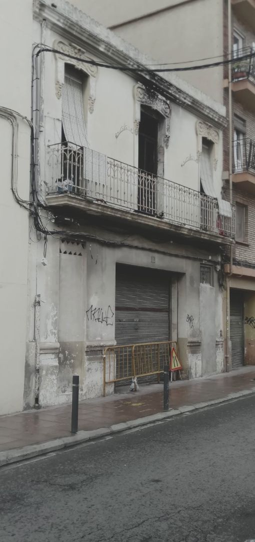 Vista exterior de Edifici en venda en Burjassot