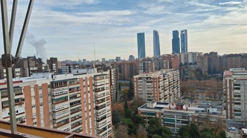 Foto 2 de Pis en venda a Calle de Fermín Caballero, La Paz, Madrid