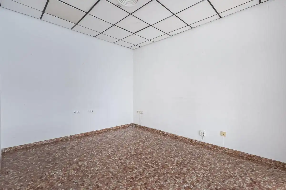 Commercial properties for rent in Granada