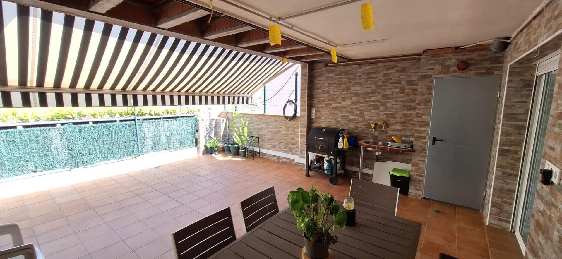 Terrassa de Casa o xalet en venda en Sabadell amb Calefacció, Terrassa i Traster