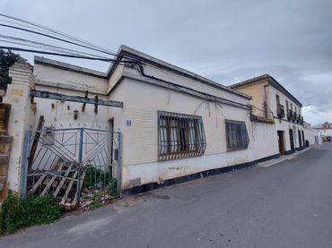 Casa con jardín en venta en Berja