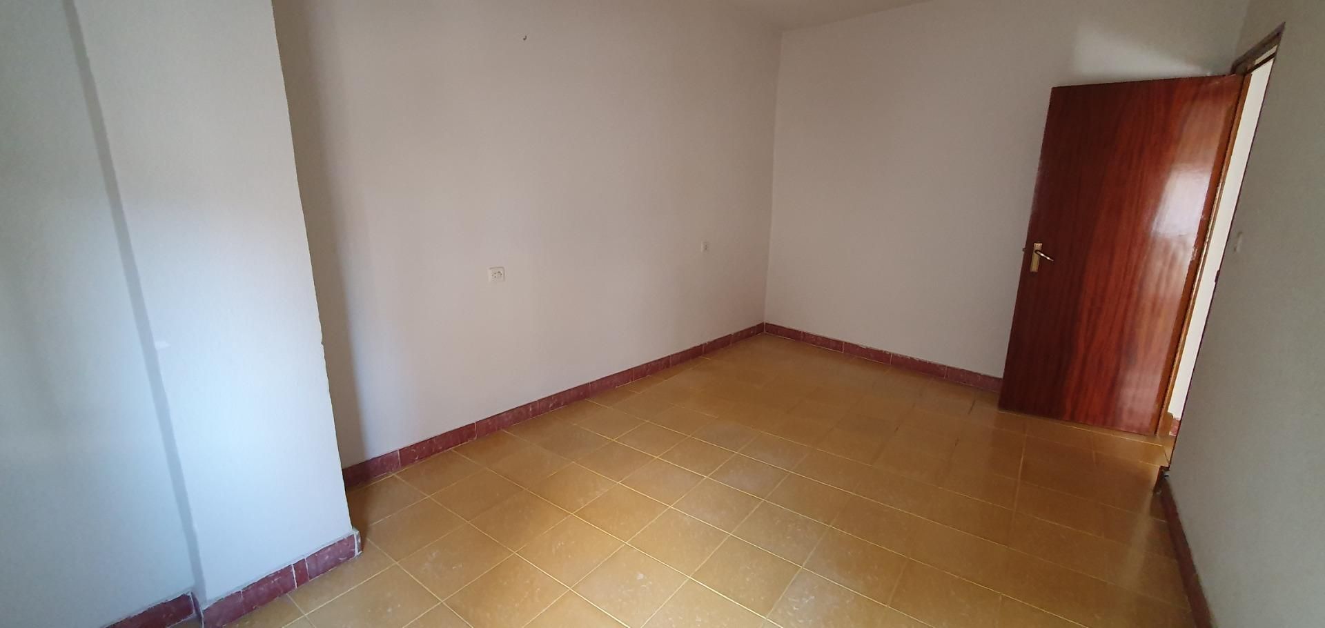 Bedroom of Flat for sale in  Jaén Capital