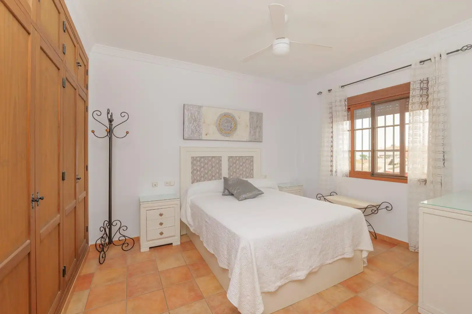 Bedroom of Houses for sale in Málaga  with Air Conditioner, Private garden and Swimming Pool