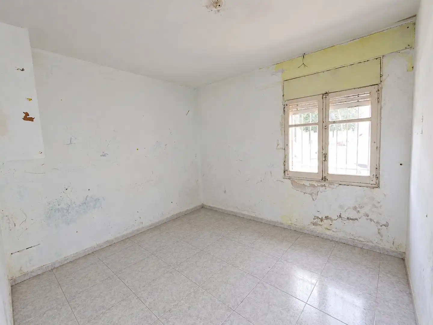 Bedroom of Flat for sale in Llevant