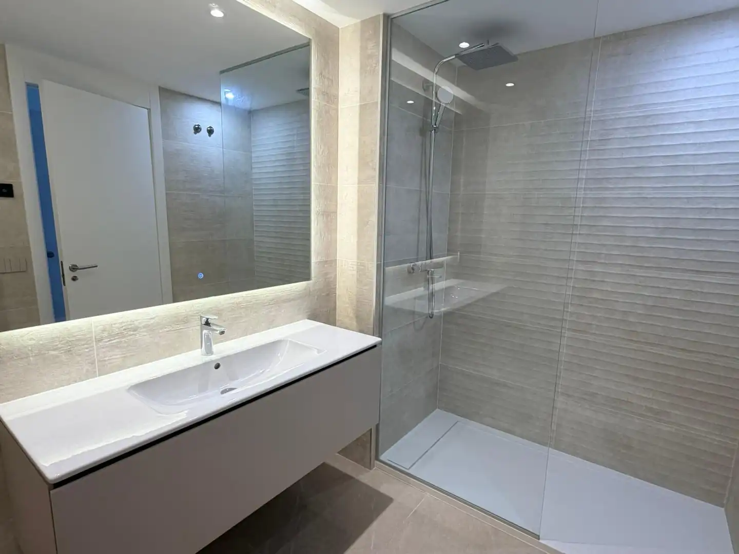 Bany de Apartament en venda en Marbella amb Aire condicionat, Terrassa i Traster