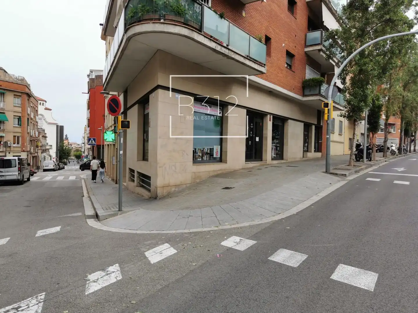 Local comercial en venda a Llivia, imagen 4